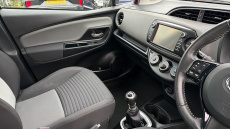 Toyota Yaris 1.5 VVT-i Icon Tech 5dr Petrol Hatchback